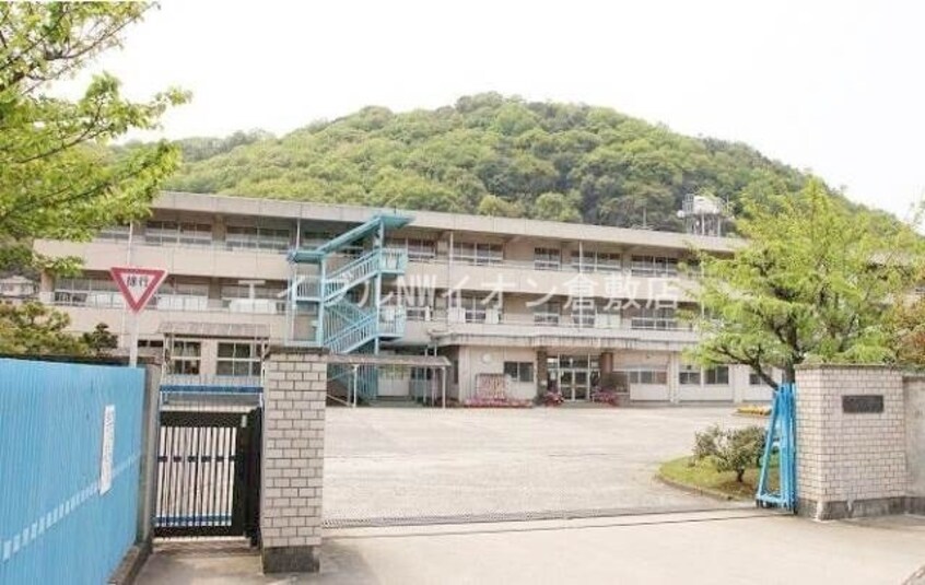 倉敷市立連島南小学校(小学校)まで948m フラワー　A棟