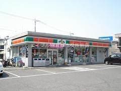 サンクス倉敷水島中央公園前店(コンビニ)まで478m マンションNEWオアシス岡本