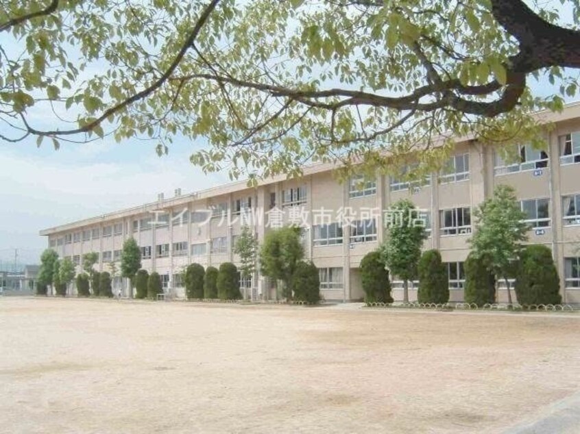 倉敷市立中島小学校(小学校)まで1787m ソレイユB