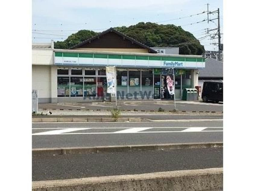 ファミリーマート佐世保広田二丁目店(コンビニ)まで1268m エトワールパレス　A棟