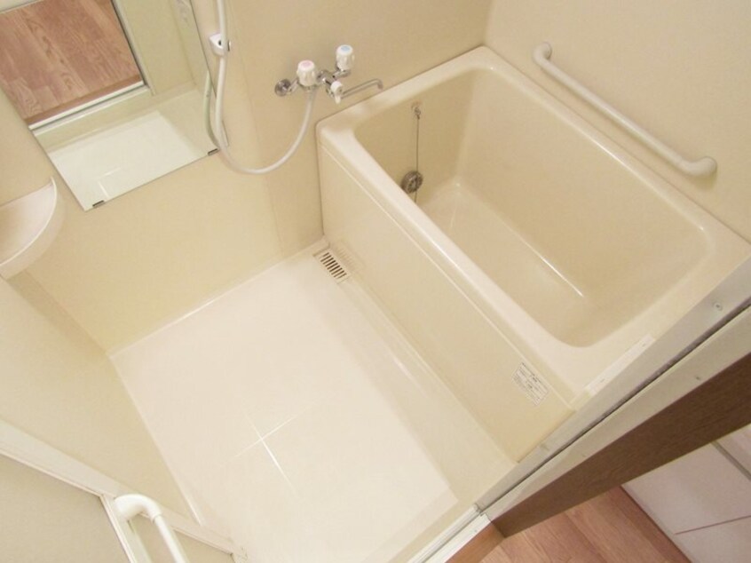 浴室 カーサコモダ新舞子　B