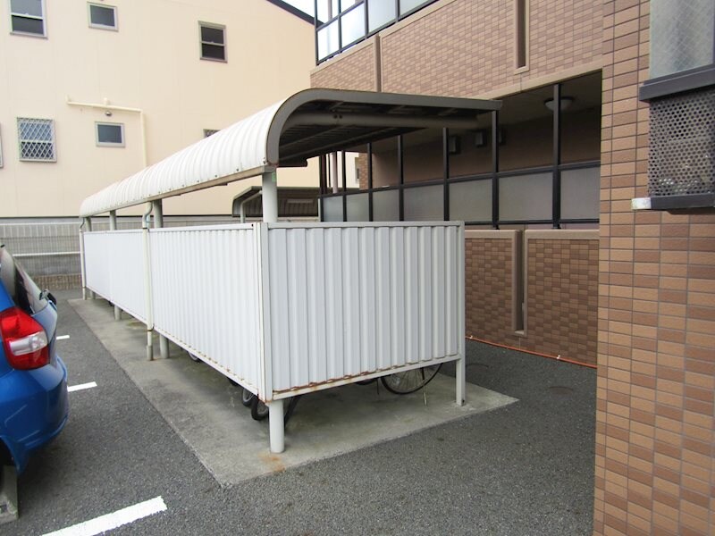 駐輪場 カーサコモダ新舞子　B