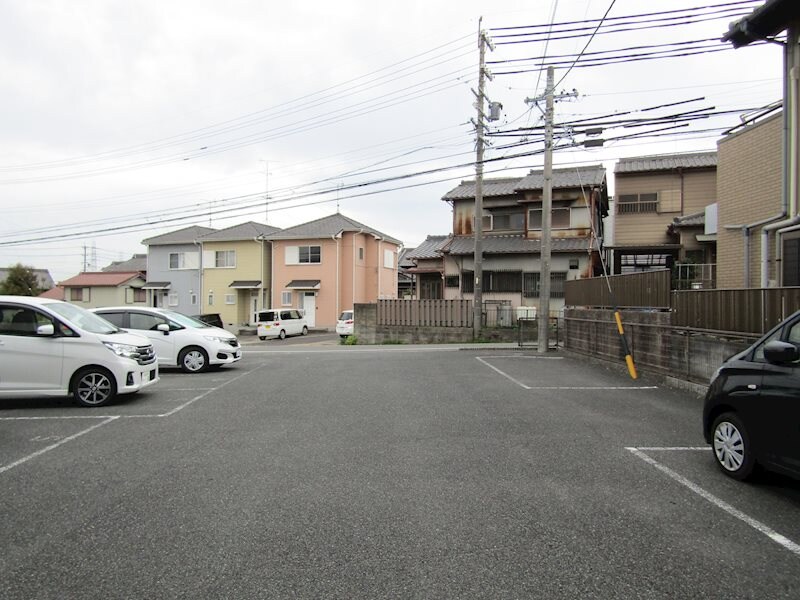 駐車場 グランドゥール根崎