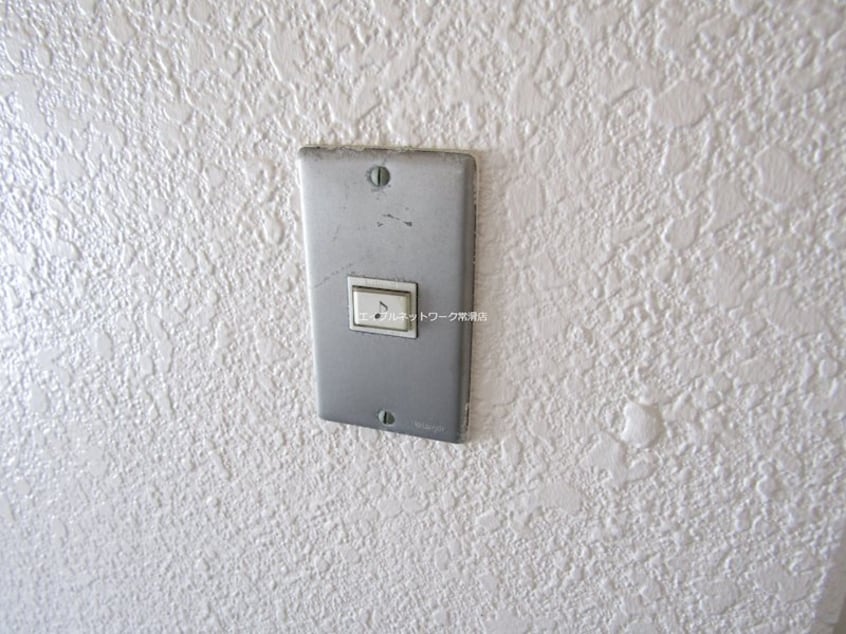 玄関チャイム メゾン新美