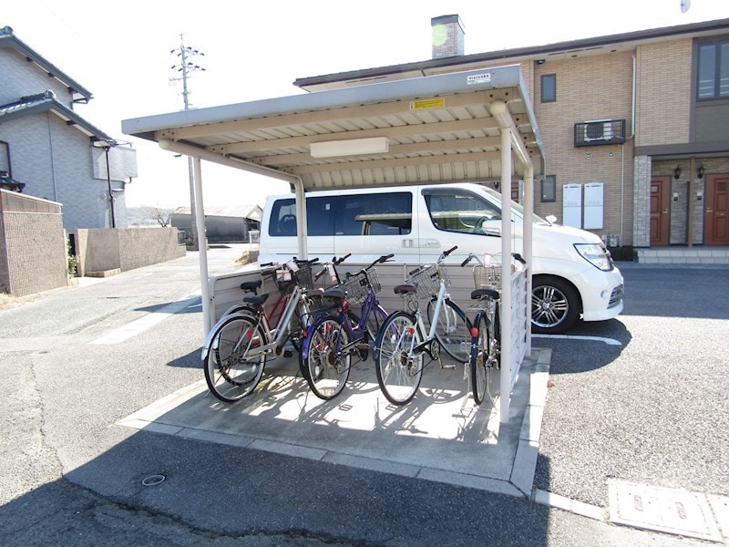 駐輪場 ヴィラージュ