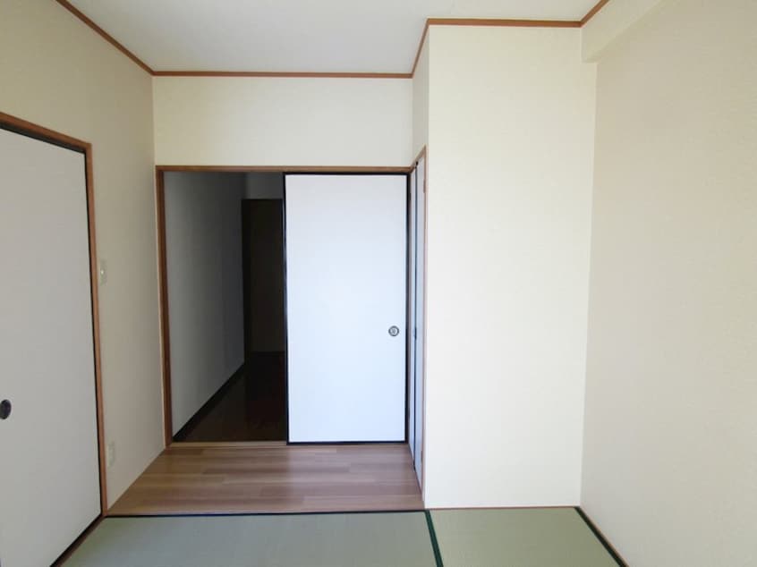 和室6.5帖 サプリーム新舞子