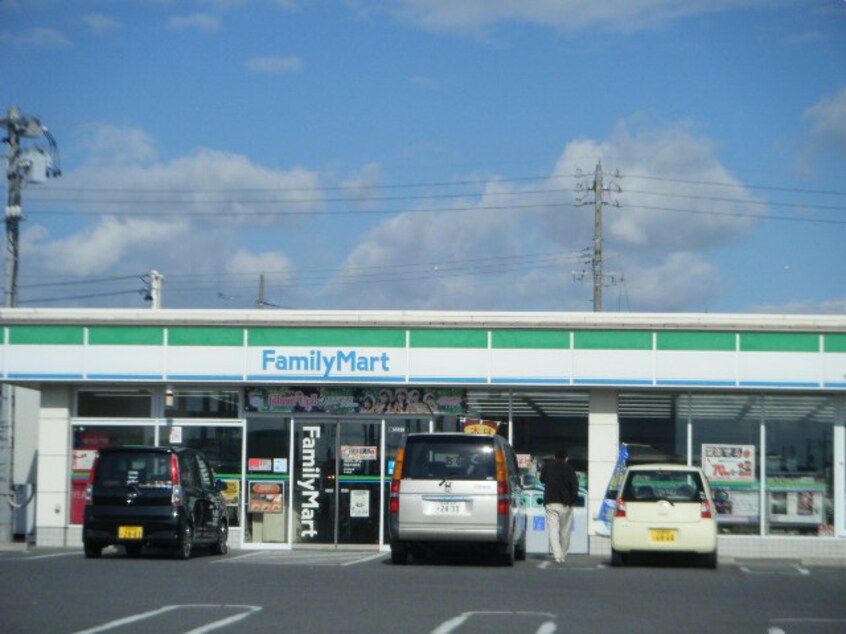 ﾌｧﾐﾘｰﾏｰﾄ 半田州の崎店(コンビニ)まで912m フォンテーヌI