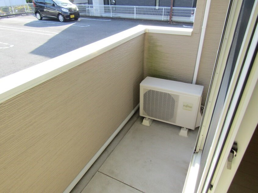 ベランダ カルティエ冨貴