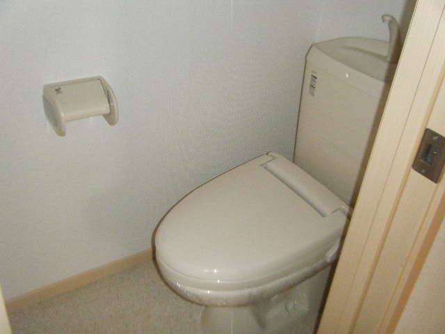 トイレ クロスローズ