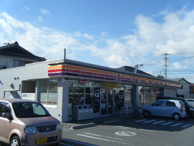 ｻｰｸﾙK 半田乙川店(コンビニ)まで292m クロスローズ