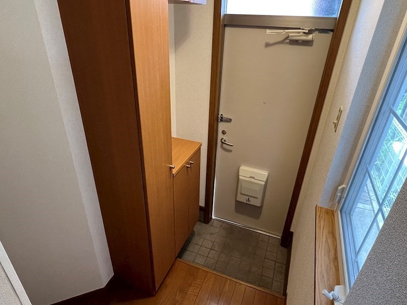 玄関 ファミーユ柿谷