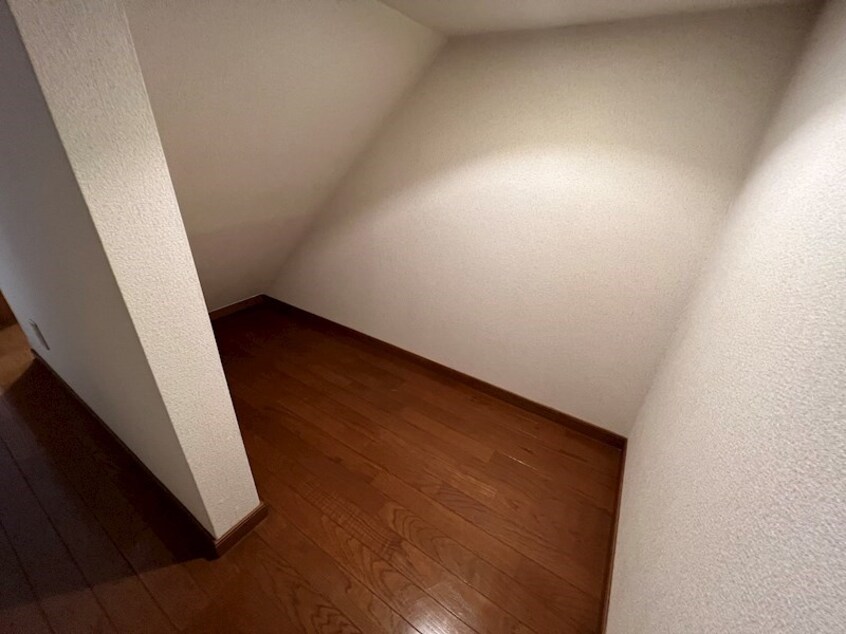  ファミーユ柿谷