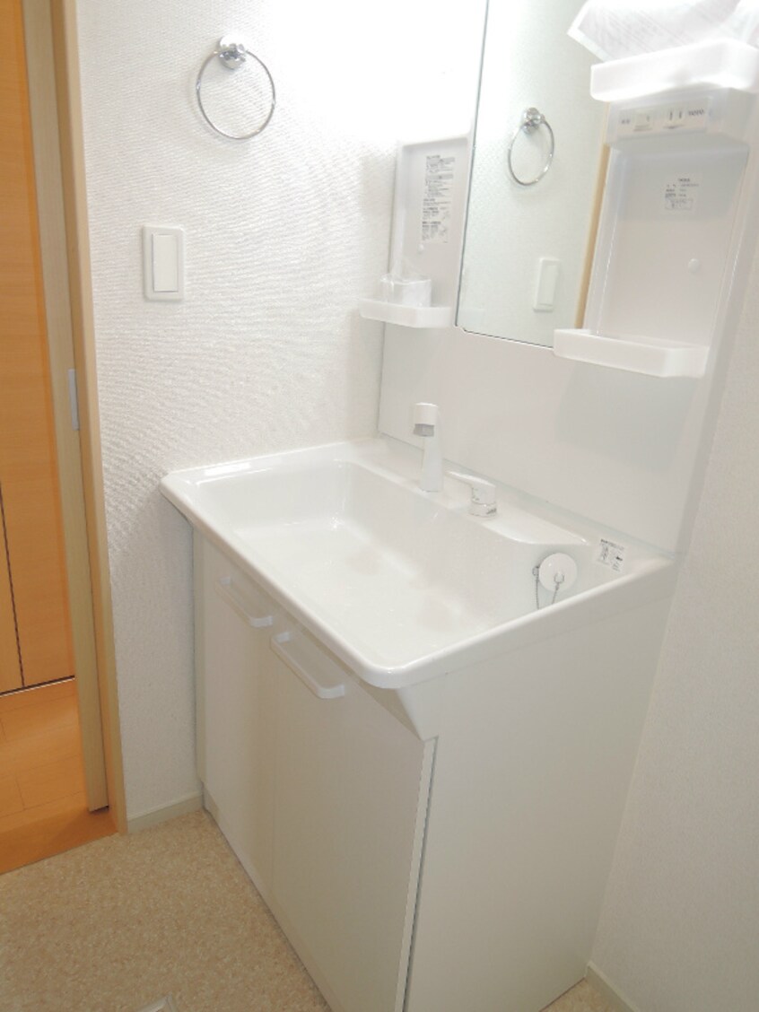 シャワー付洗面台 ソアレ　Ｂ