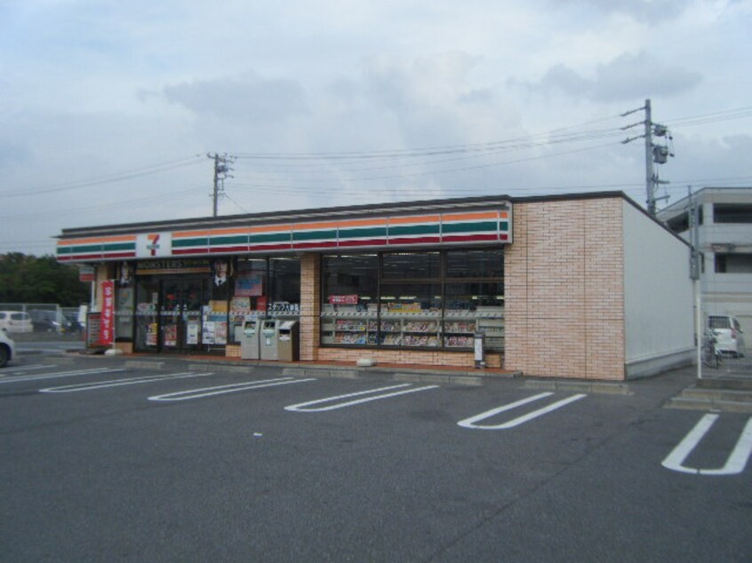 ｾﾌﾞﾝｲﾚﾌﾞﾝ 半田瑞穂町店(コンビニ)まで204m ハイツサルーンIII