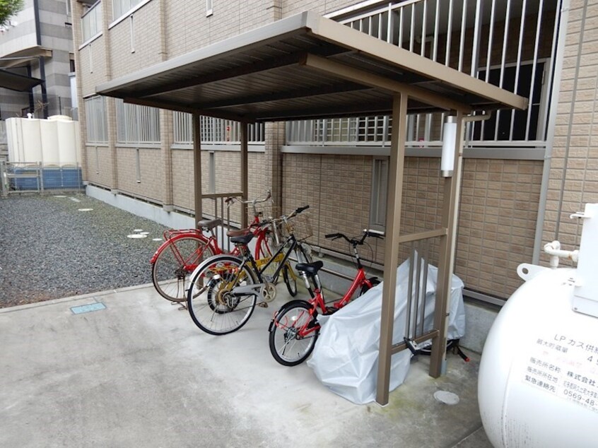 駐輪スペース カーサコモダ新舞子　Ｃ