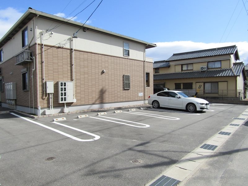駐車場 メールブルー