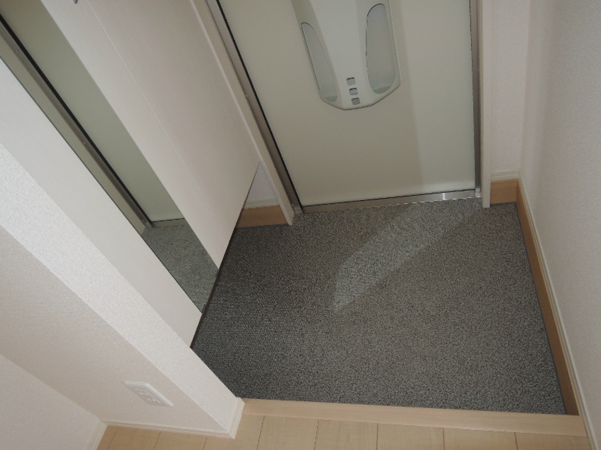 玄関 ロイヤルコート