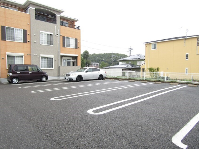 駐車場 モンテローザII