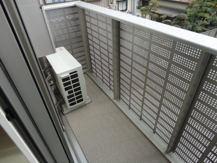  名鉄常滑線・空港線/寺本駅 徒歩8分 2階 築7年