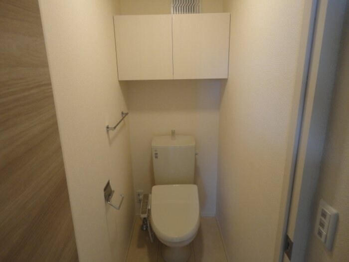  名鉄常滑線・空港線/寺本駅 徒歩8分 2階 築7年