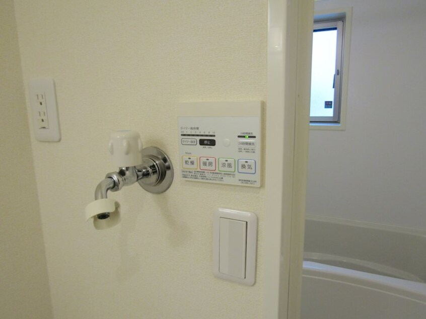 浴室乾燥設備 メゾン　カクエール