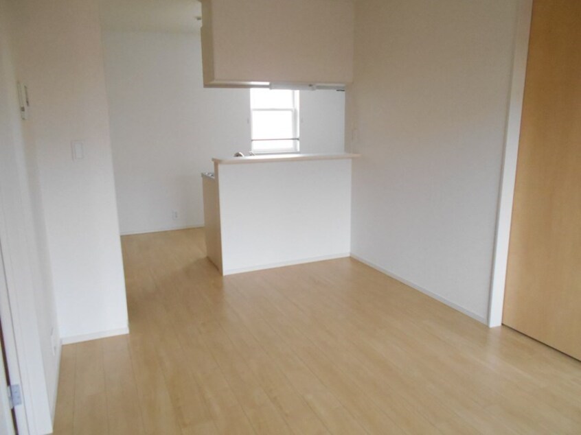 リビング ニシルラッキーキャット