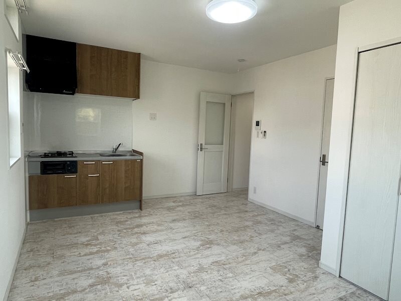 洋室9.9帖 ベルセ常滑III