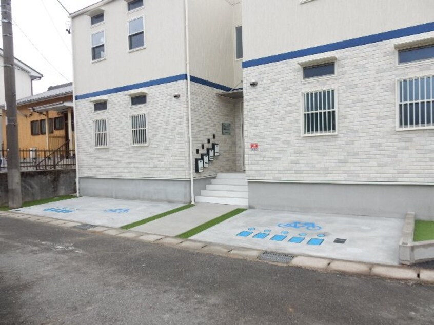 駐輪場 ベルセ常滑III