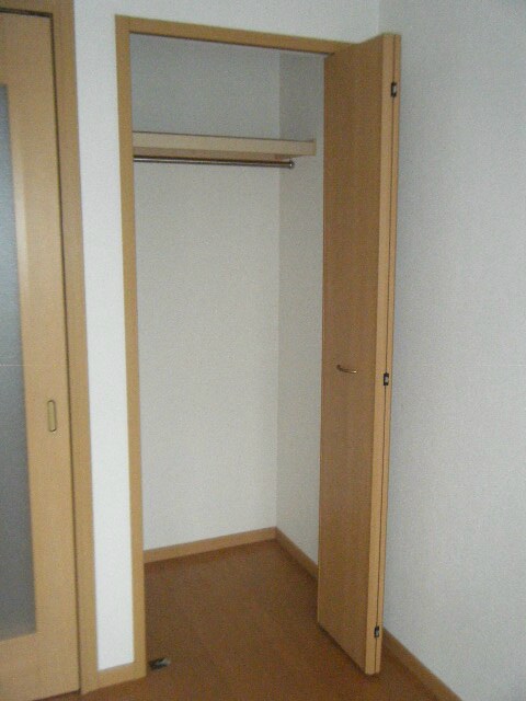  グランデカメリア山の手V