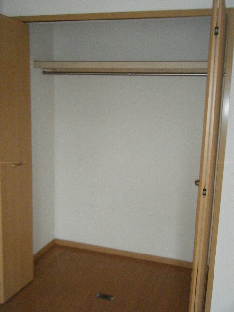  グランデカメリア山の手V