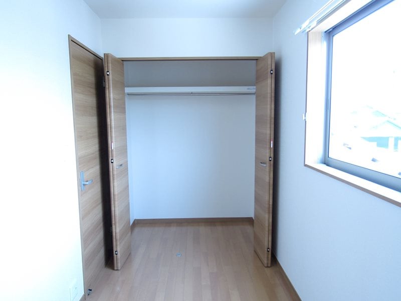 クローゼット 鯉江本町4-135 KODATEXI