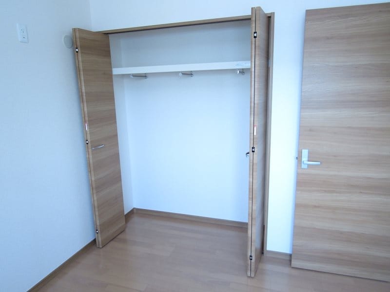 クローゼット 鯉江本町4-135 KODATEXI