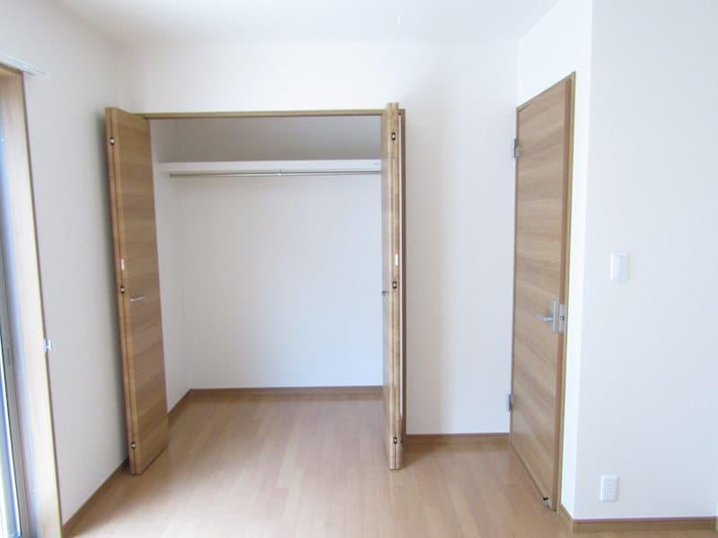 クローゼット 鯉江本町4-135 KODATEXI