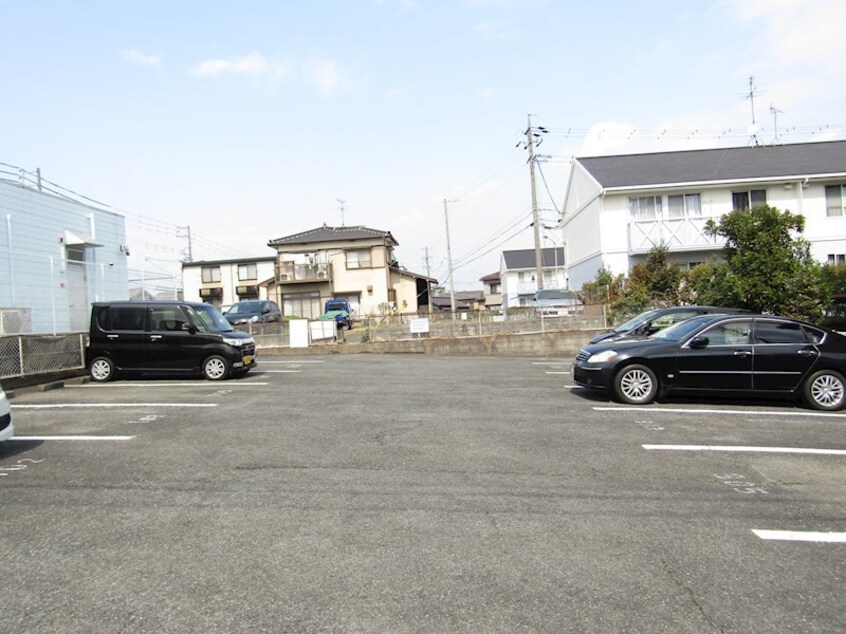 駐車場 サンモール原