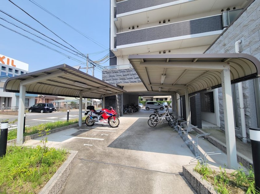  プリミエール常滑駅前