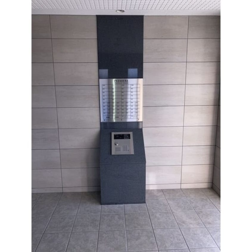  プリミエール常滑駅前
