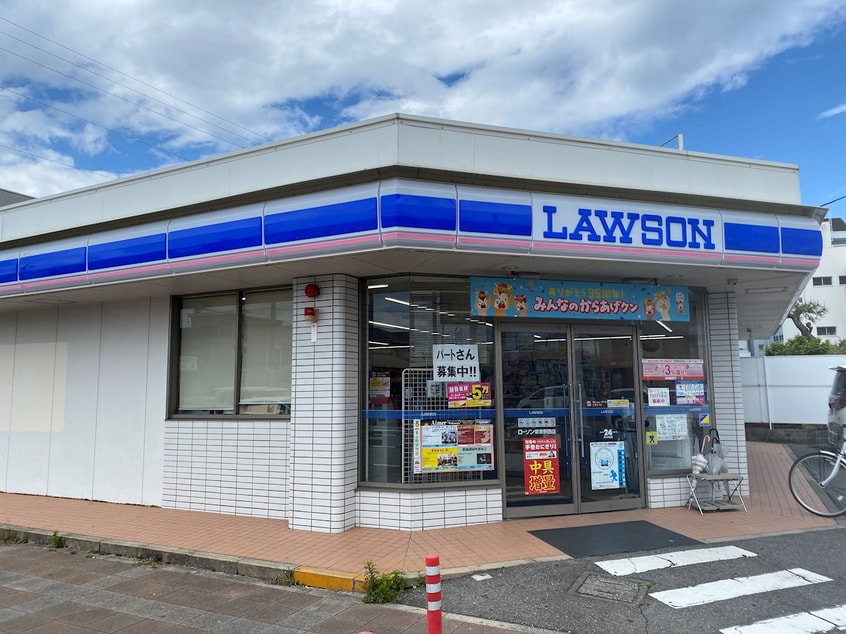 ﾛｰｿﾝ 常滑駅西店(コンビニ)まで403m プリミエール常滑駅前