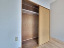 南側洋室・収納 グロリアス
