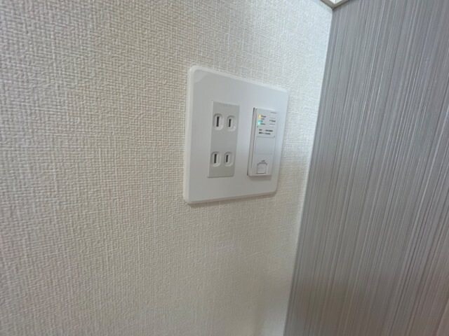 Wi-Fiコンセント内臓 ヴェルニース