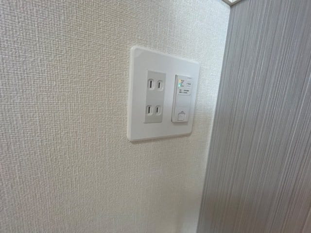 Wi-Fiコンセント内臓 ヴェルニース