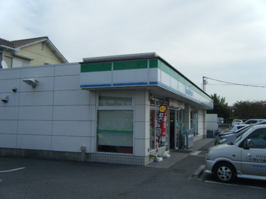 ﾌｧﾐﾘｰﾏｰﾄ 知多寺本台一丁目店(コンビニ)まで123m ラ・パーチェI