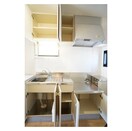 食器や調理器具を効率良く収納で ルミエールＢ棟