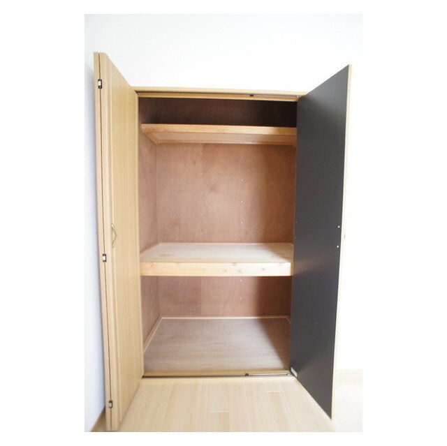 大物から小物までしっかり収納 メゾンドＫ