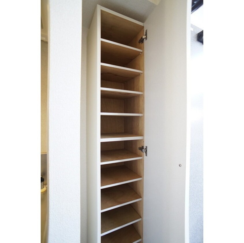 玄関がきれいに片付きますね スカイハイツ