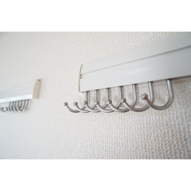 好評のハンガーレール スカイハイツ