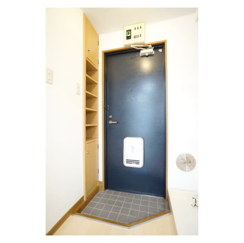 タイル調の玄関 ピアコート