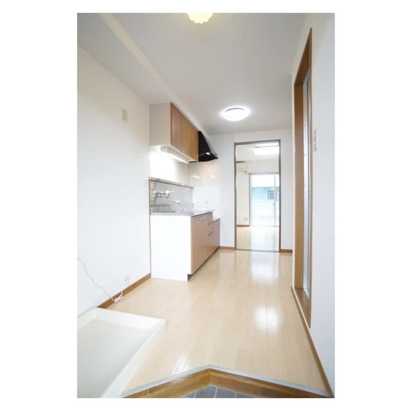 玄関から続くキッチンスペース ピアコート