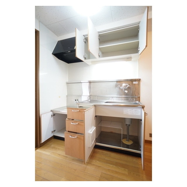 食器や調理器具を効率よく収納出 グランドール