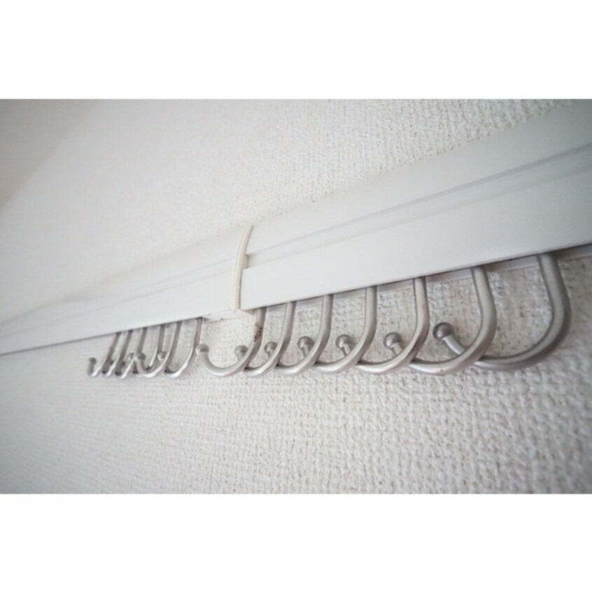 あると便利なハンガーレール Maizon Liberte(メゾンリベルテ）