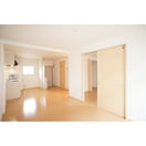 玄関から続くキッチンスペース Ｈｅａｒｔ　Ｈｏｕｓｅ(ハートハウス)